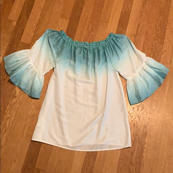 Buffalo London Bell Sleeve Top - Picture 2 of 3